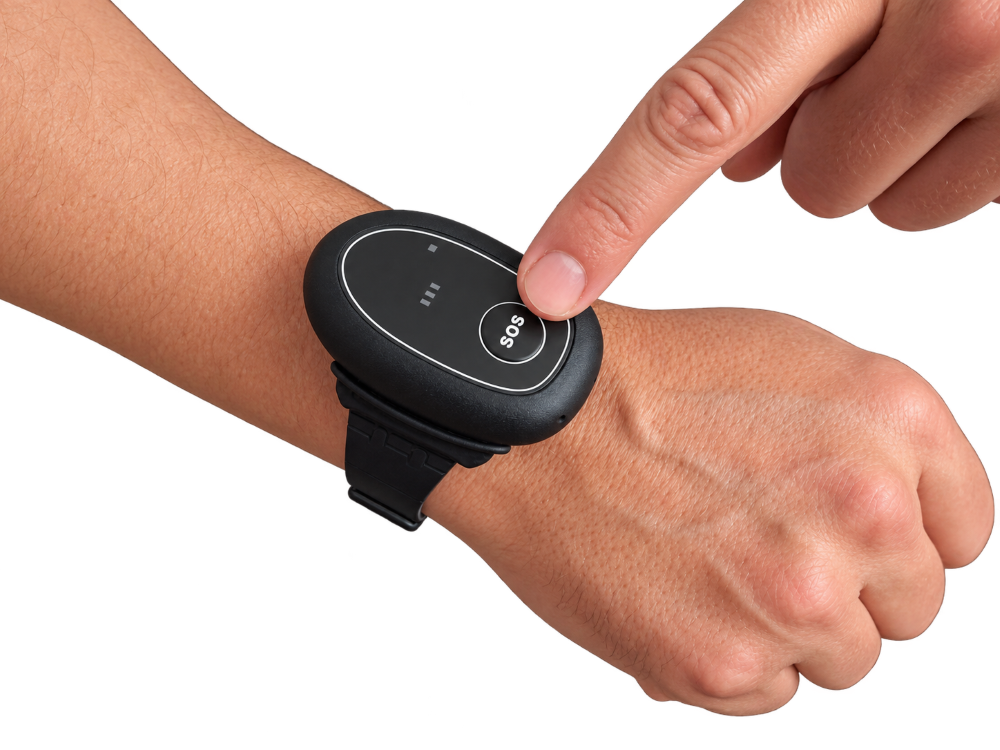 SOS emergency call with a single physical button